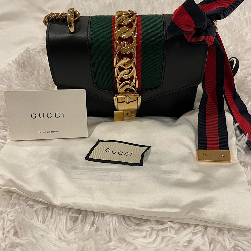 Like new Gucci Sylvie mini bag